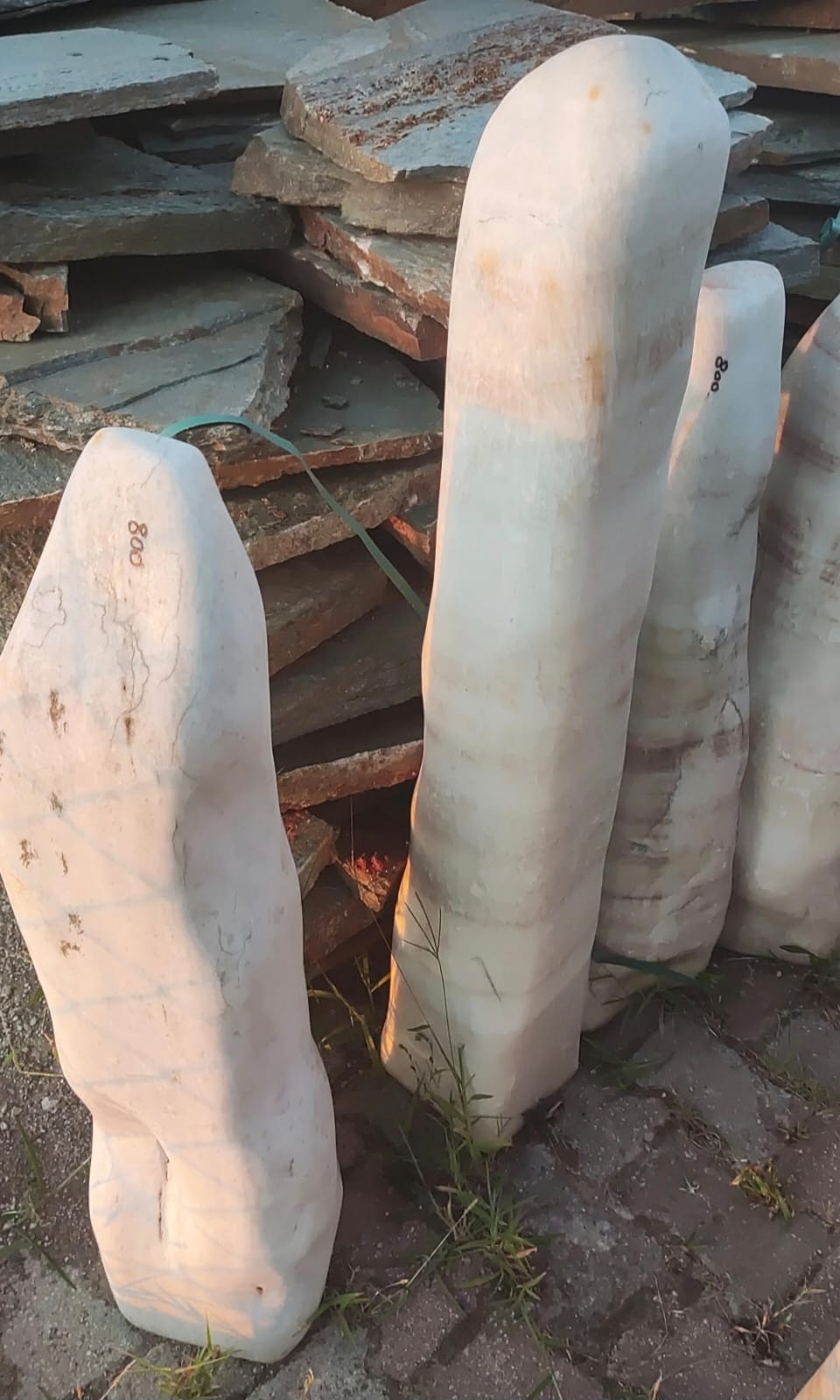 CİLALI SÜTUN TAŞLAR